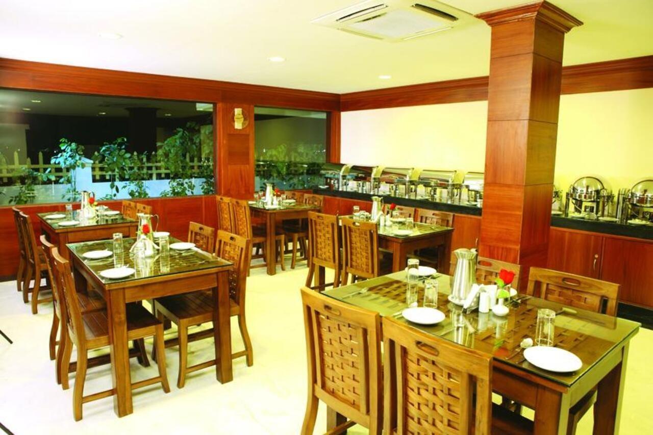 Meenakshi'S Sunshine Hotel Madurai Ngoại thất bức ảnh