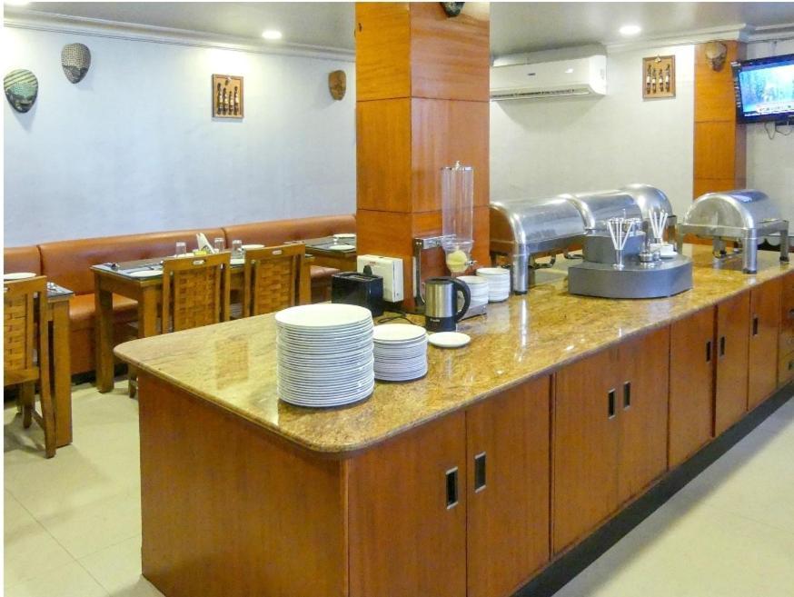 Meenakshi'S Sunshine Hotel Madurai Ngoại thất bức ảnh