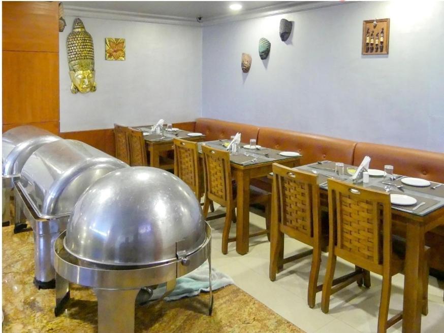 Meenakshi'S Sunshine Hotel Madurai Ngoại thất bức ảnh